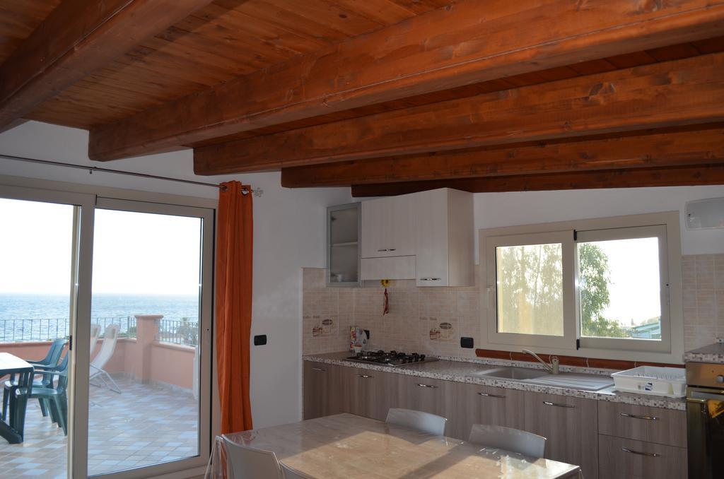 Terrazza Sul Golfo Degli Angeli Villa Капитана Екстериор снимка