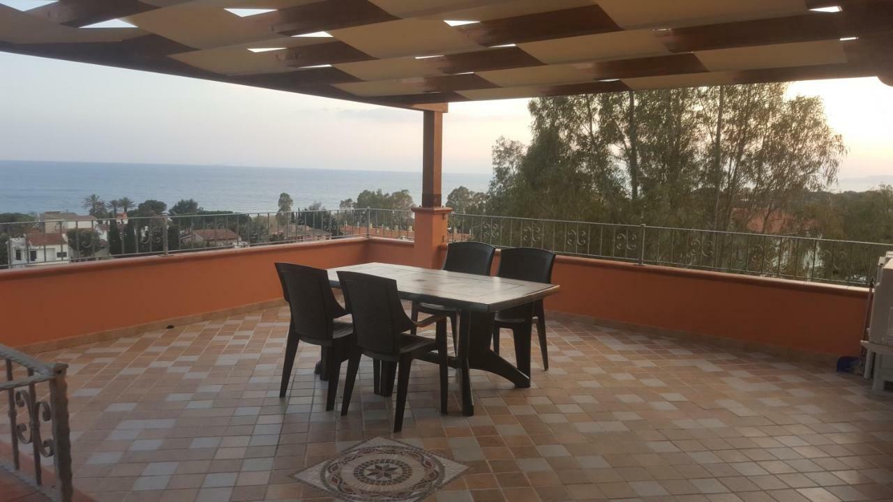 Terrazza Sul Golfo Degli Angeli Villa Капитана Екстериор снимка
